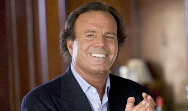 julioiglesias_honor