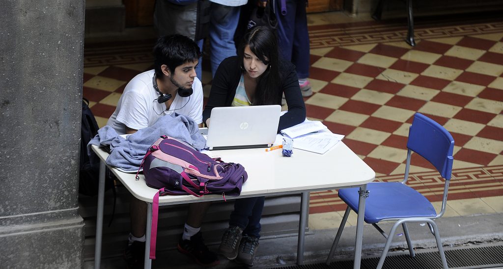 bonos para estudiantes
