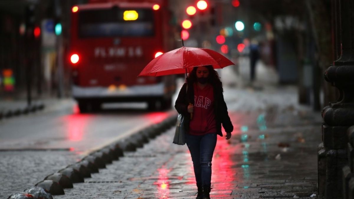 Lluvia en Santiago