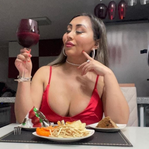 Naya Fácil se desahogó en Instagram y le pidió disculpas a su mamá