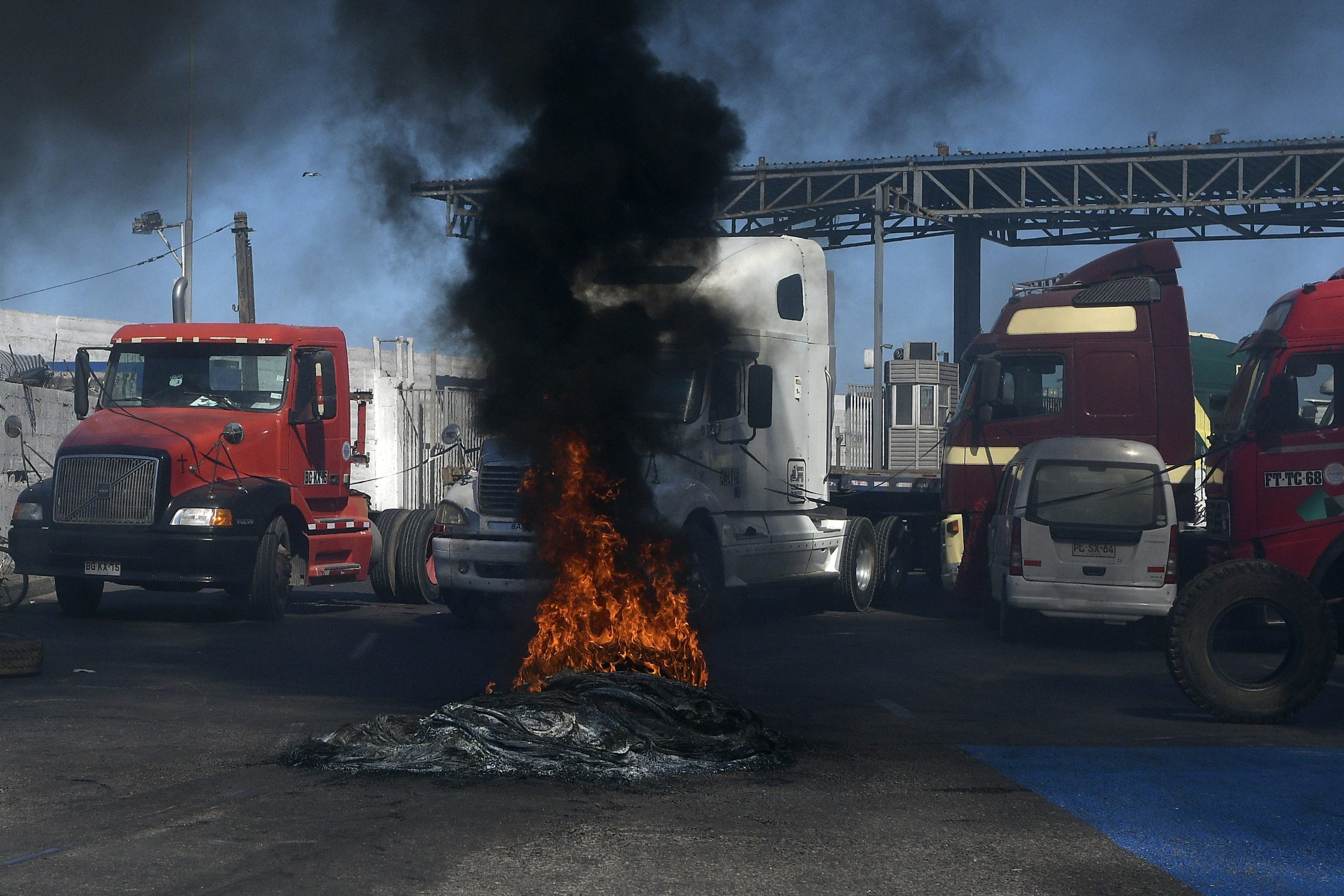 IQUIQUE: Bloqueo De Ruta Costera