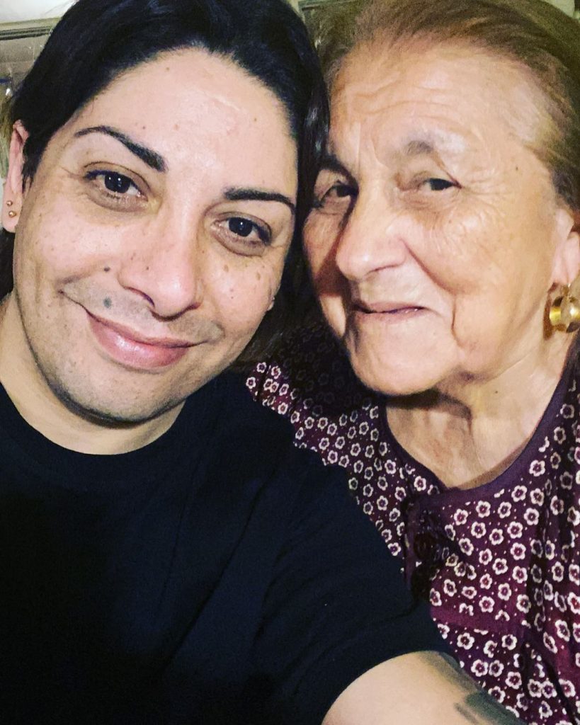 Botota Fox Abuelita