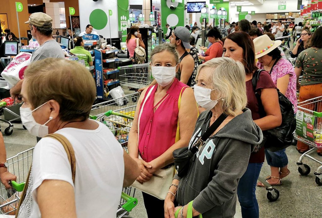 Feriado Domingo Supermercado