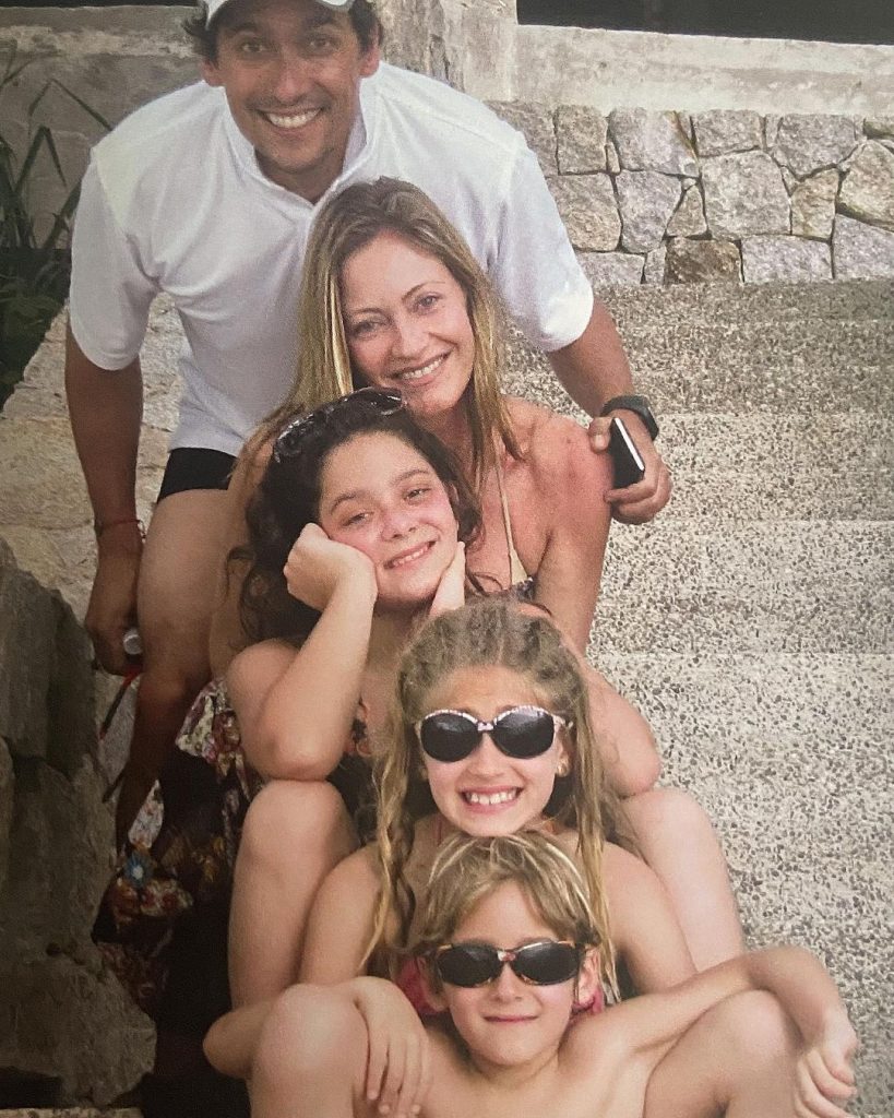 Marcela Vacarezza Y Su Familia