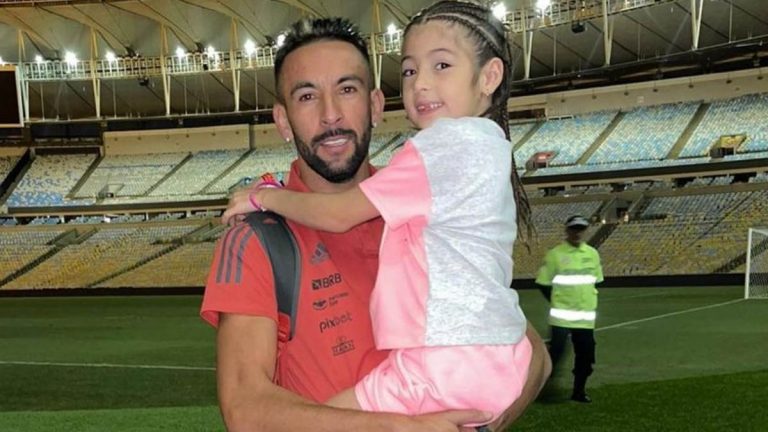 Mauricio Isla Y Su Hija