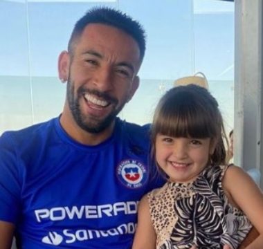 Mauricio Isla Y Sus Seres Queridos (1)