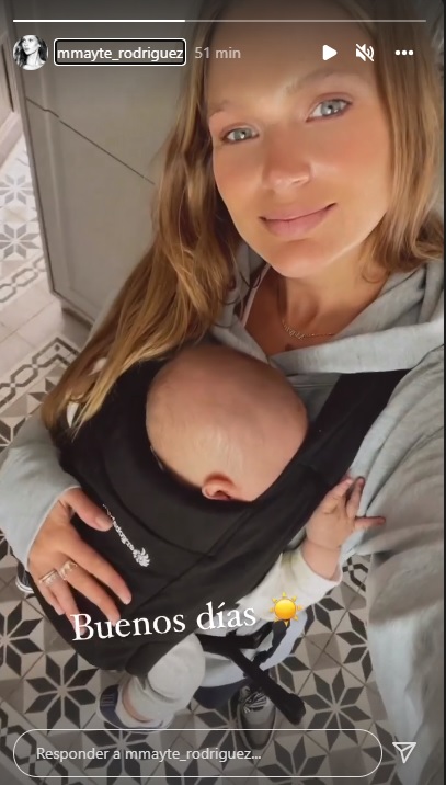 Mayte Rodríguez Tierna Postal Con Su Bebé