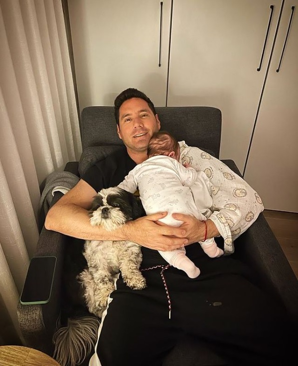 Pancho Saavedra Enterneció Con Foto De Su Bebé