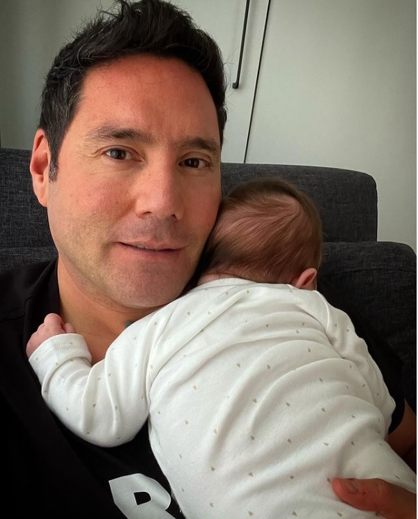 Pancho Saavedra Enterneció Redes Sociales Con Foto De Su Bebé