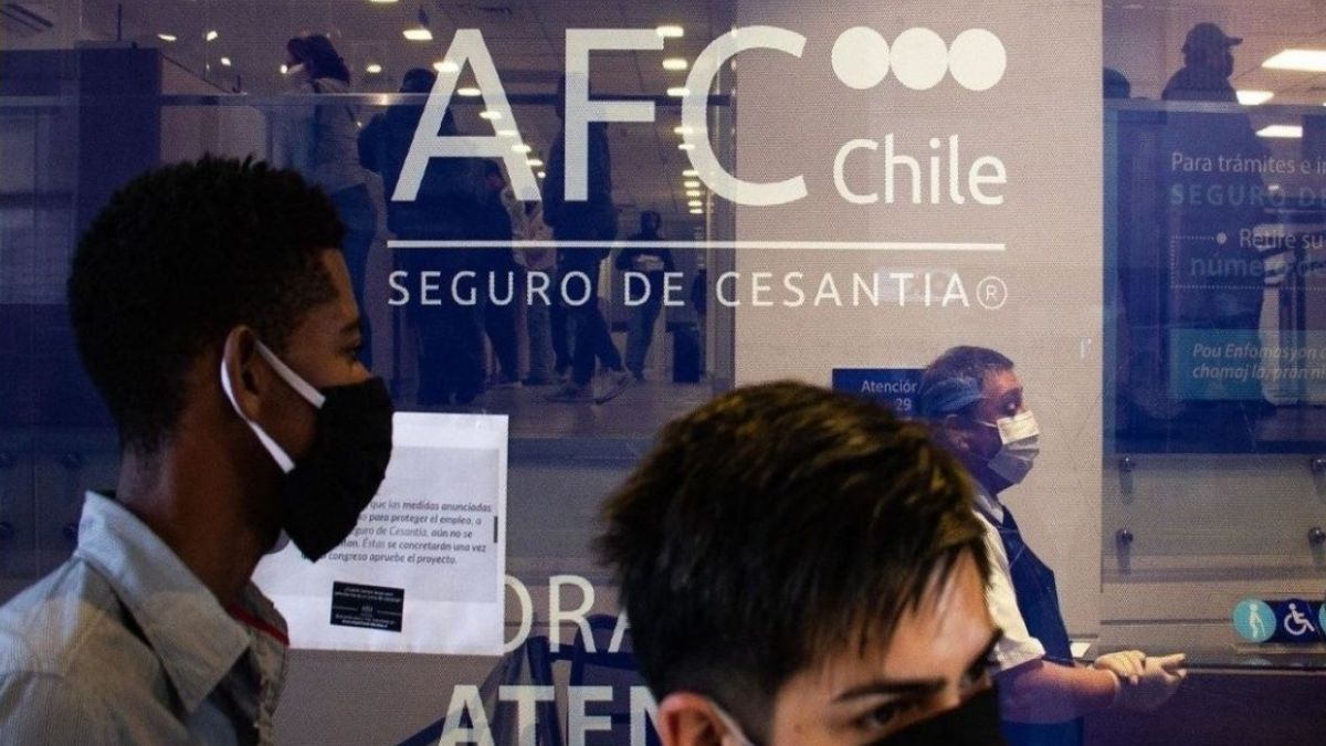 Bonos para cesantes: Revisa qué ayudas económicas puedes solicitar si estás sin trabajo