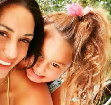 Pamela Díaz Tierno Regalo De Su Hija