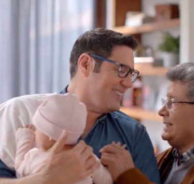 Pancho Saavedra Spot Publicitario Padre E Hija