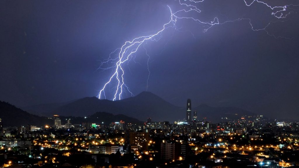 Tormentas Eléctricas En Chile