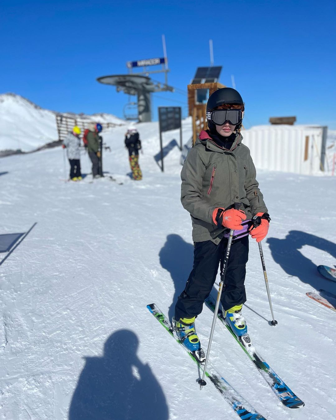 Millaray Viera paseo a la nieve con hijas 