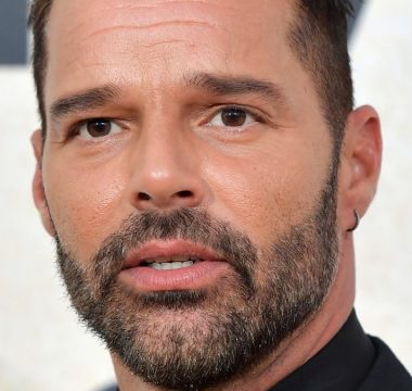 Denuncia Ricky Martin