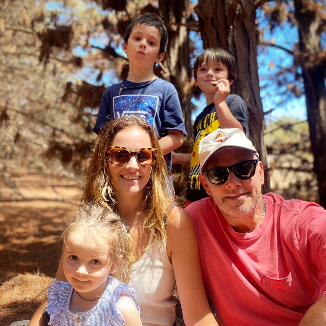 Viñuela y su familia
