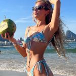 Dani Castro Foto En Bikini (1)