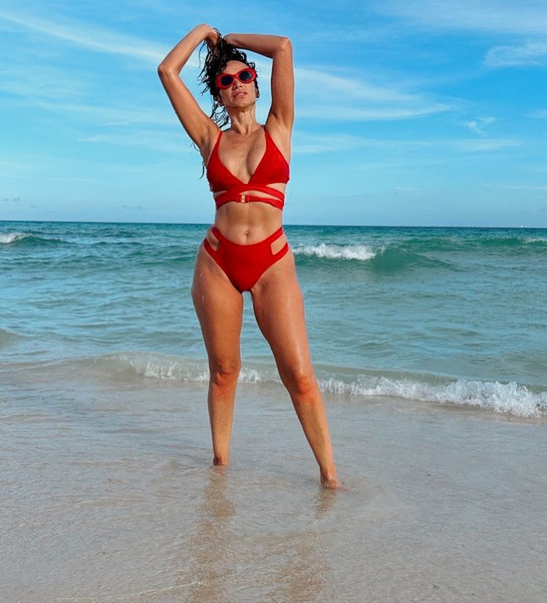 Alejandra Fosalba Increíble Sesión De Fotos En Bikini (2)