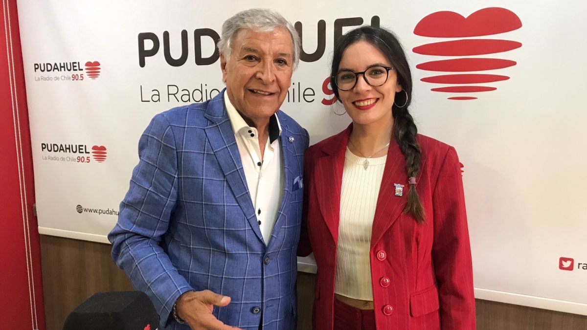 Camila Vallejo En Entrevista Con Radio Pudahuel