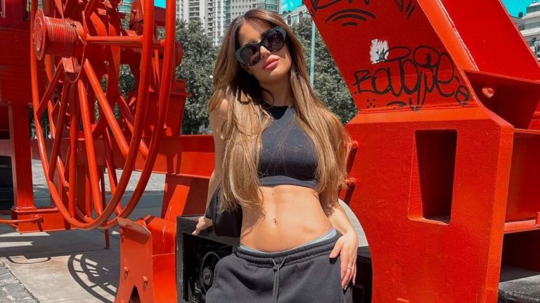 Gala Caldirola En Bikini (1)