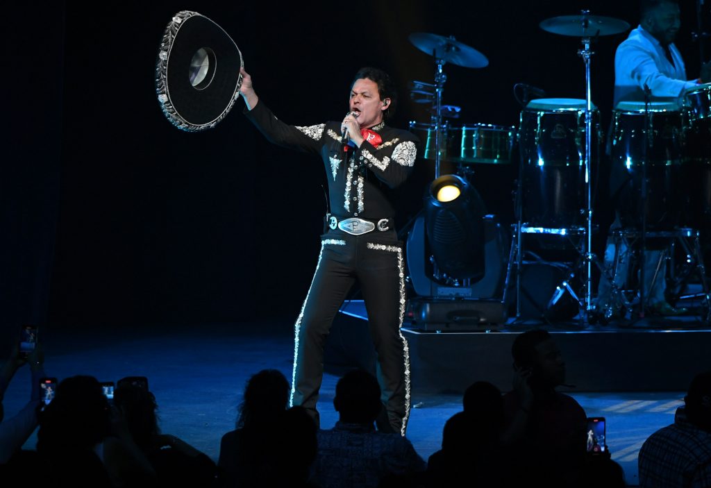 Pedro Fernández en concierto