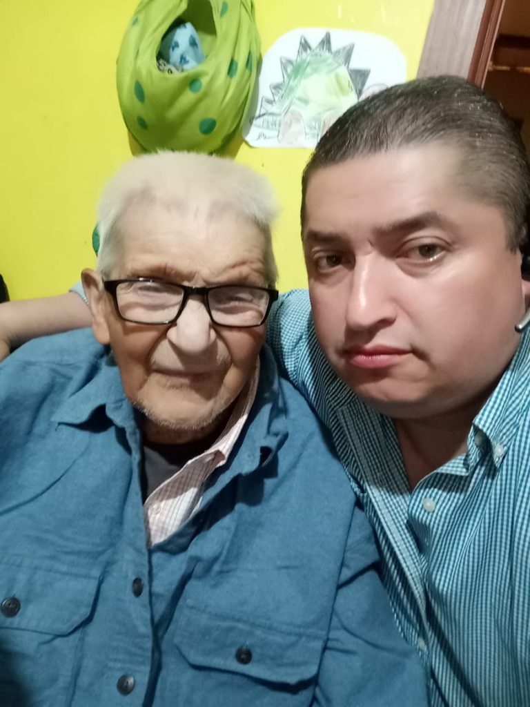 Héctor Urrea Y Su Hijo