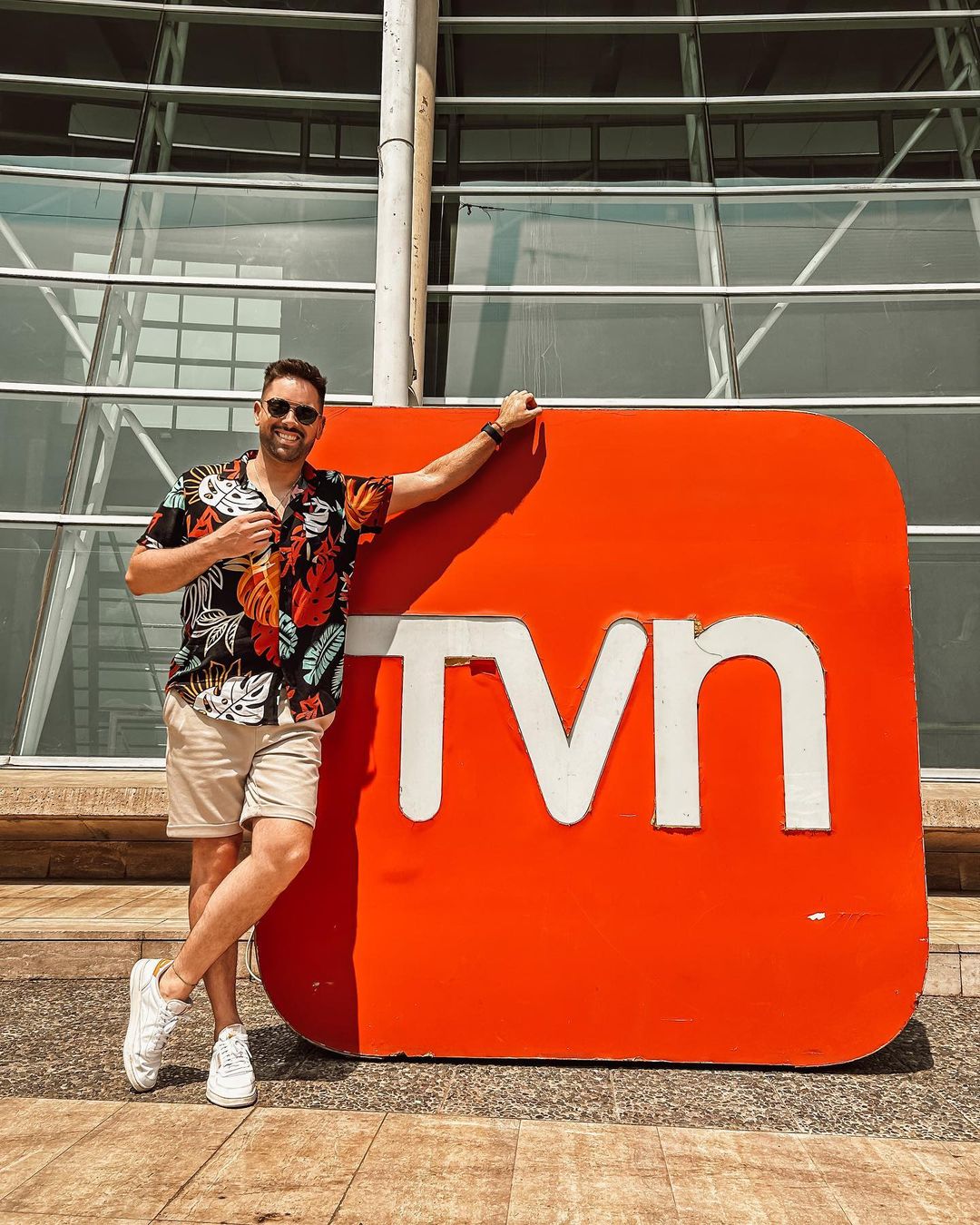 Michael Roldán Llega A Reforzar TVN Para La Movida Festivalera (2)