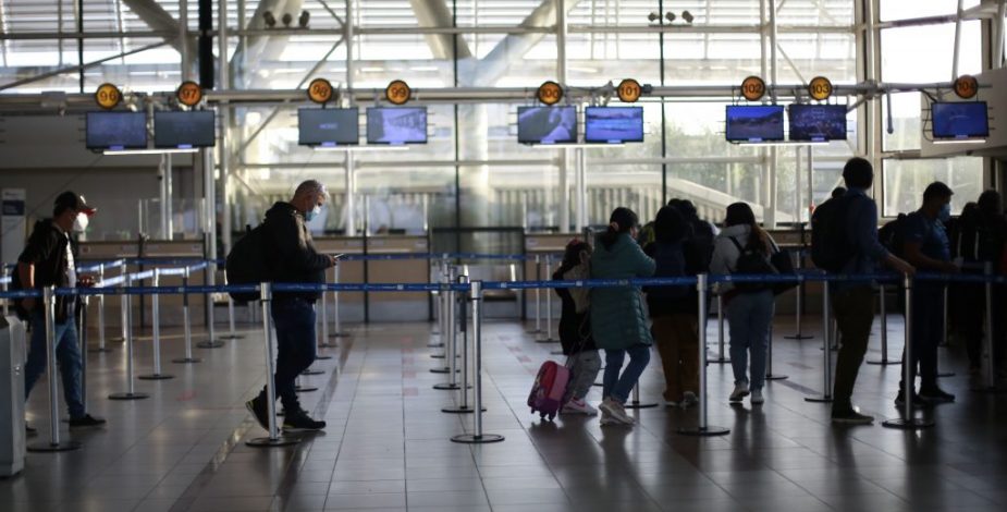 Aeropuerto De Santiago