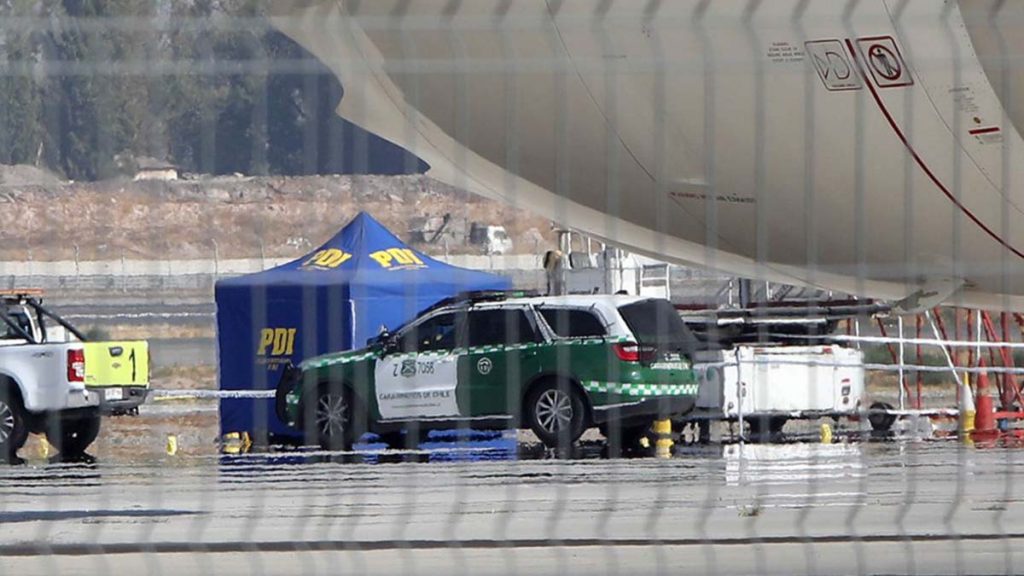 Asalto Aeropuerto De Santiago