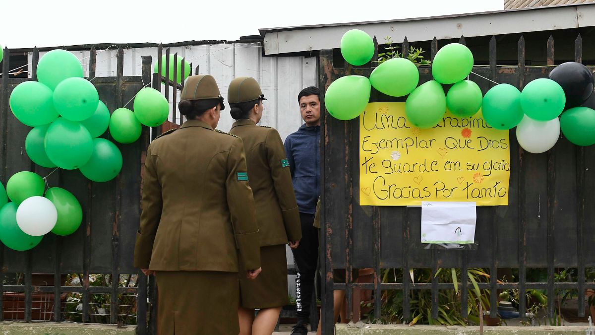 FuneralDespedidaDe RitaOlivares CarabinerosDeLutoLágrimas (1)