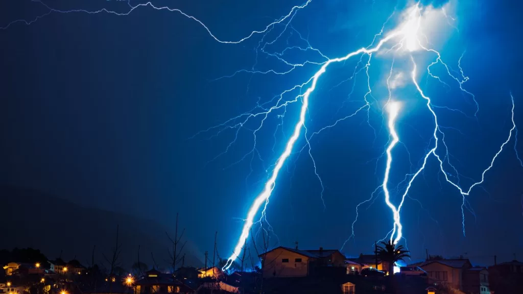 lluvias y Tormentas Eléctricas