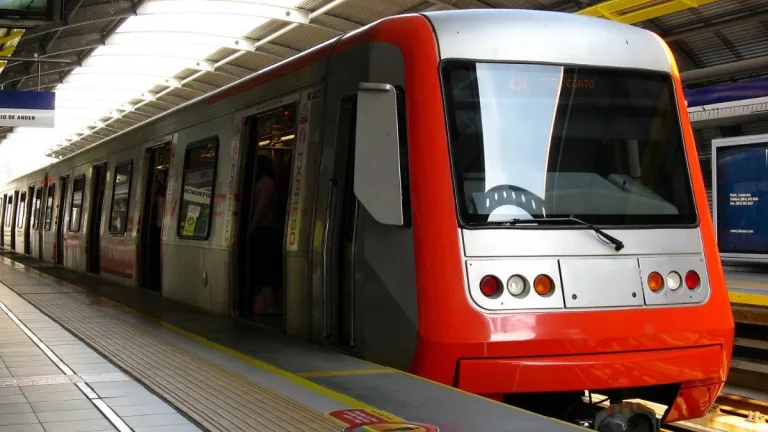 Este Domingo Metro De Santiago Será Gratuito Por El Plebiscito (1)