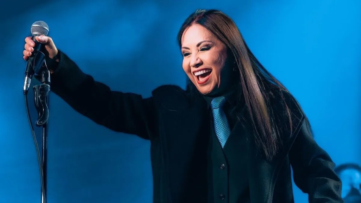 Ana Gabriel En Chile La Ídola Mexicana Superó Sus Problemas De Salud Y Deleitó Con Su Voz En El Movistar Arena (4)