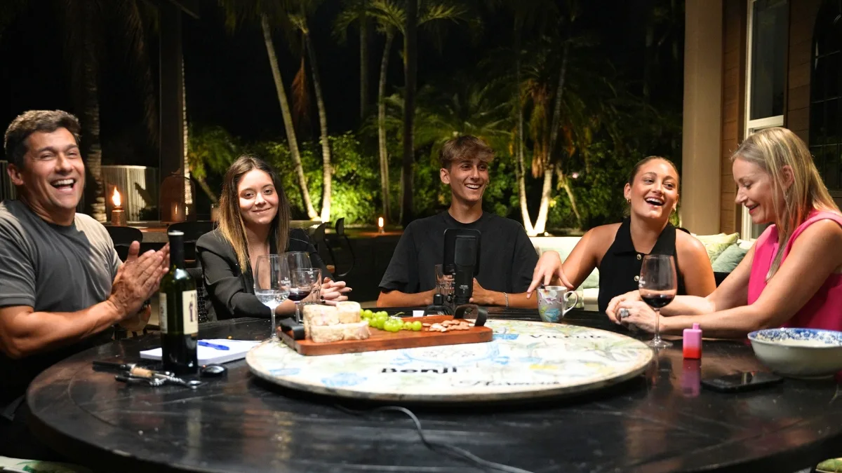 Rafael Araneda, Marcela Vacarezza Y Su Familia Nos Cuentan Exclusivos Detalles De Su Nuevo Videopodcast (1)