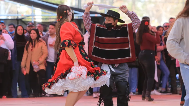 Feriado Fiestas Patrias