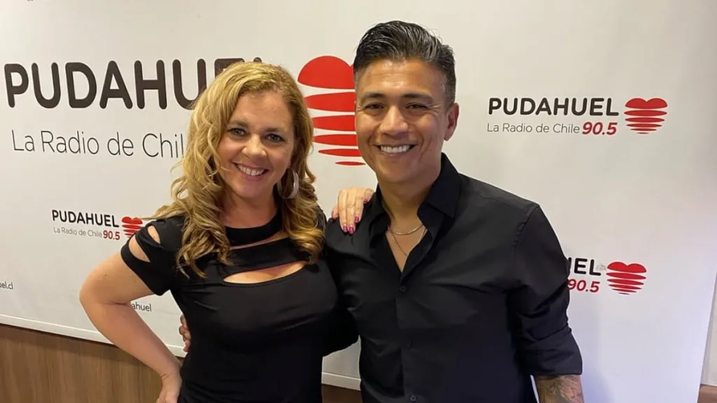 Américo En La Radio De Chile