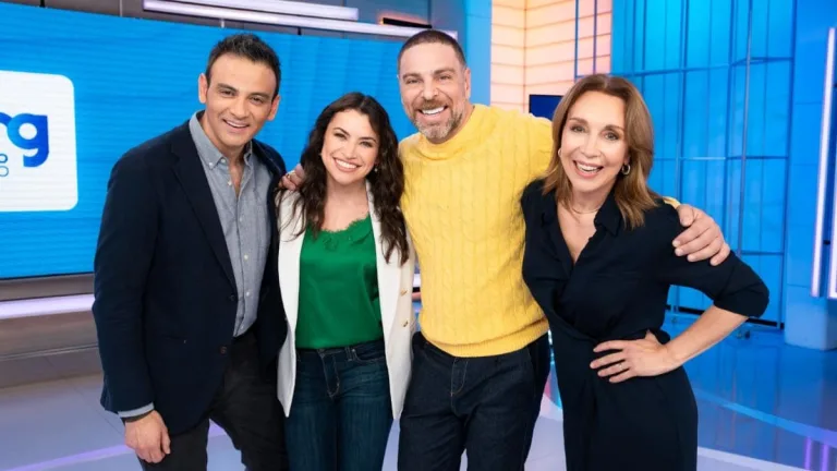 Querida Figura De La TV Chilena