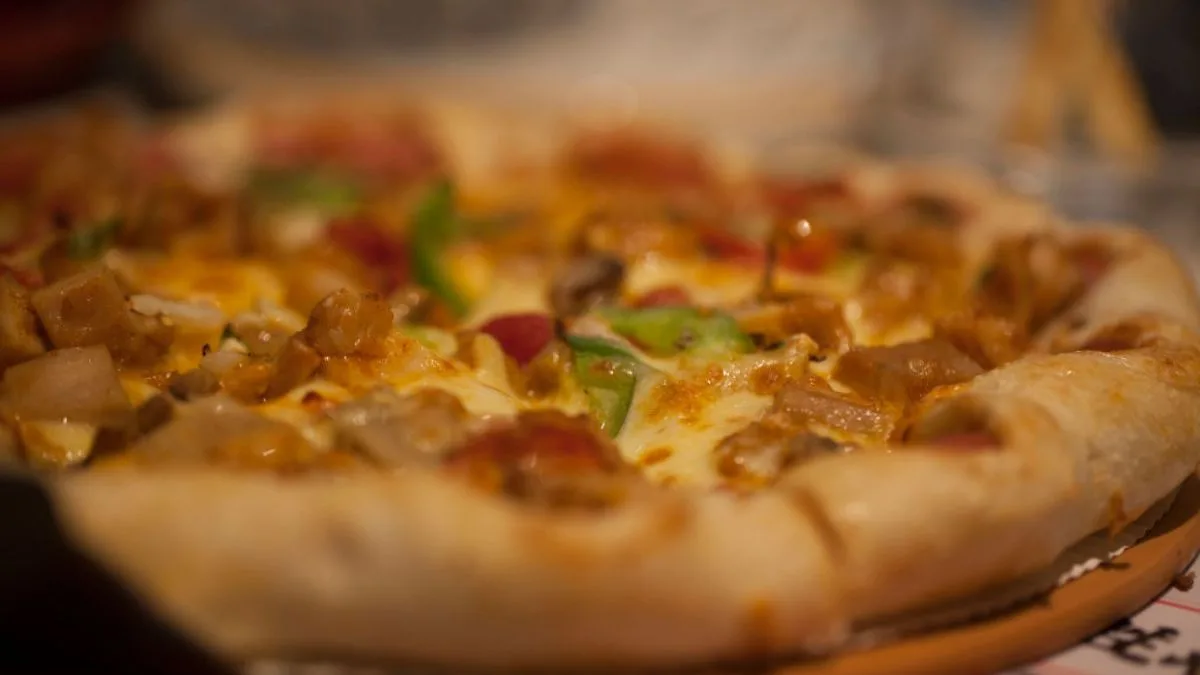 Cierre de importantes cadenas de pizzas en Chile: impacto económico y social