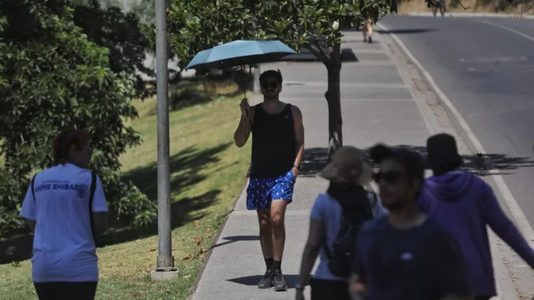 Altas Y Extremas Temperaturas En Santiago