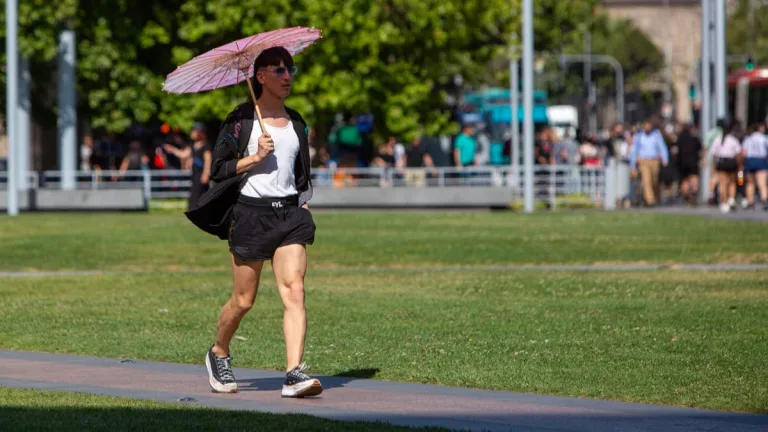 Altas Y Extremas Temperaturas En Santiago