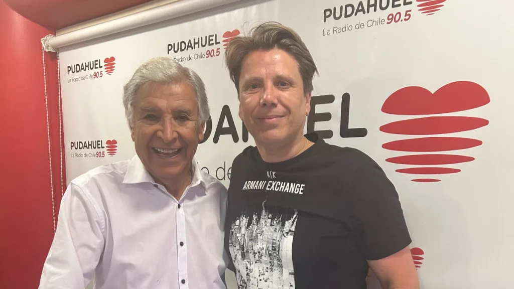 Andrés De León En Radio Pudahuel