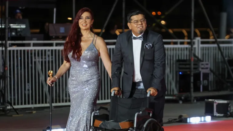 Asi Fue El Paso De Mauricio Medina Por La Gala De Viña Fue Uno De Los Rostros Más Aplaudidos