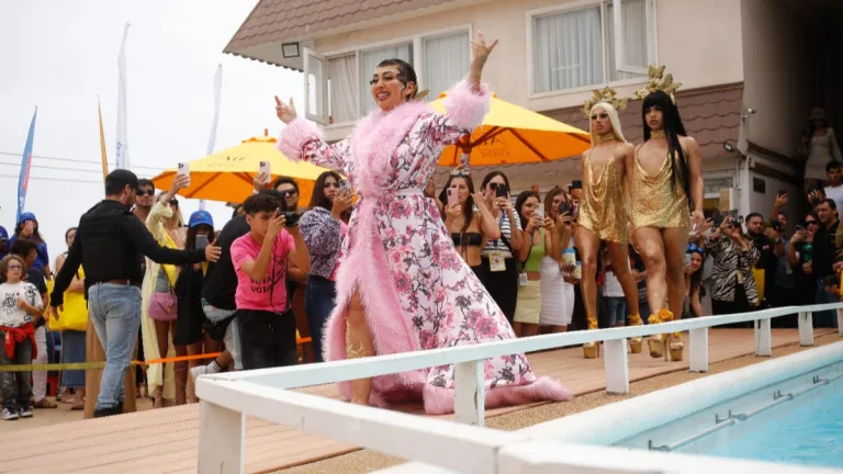 Gala Del Pueblo