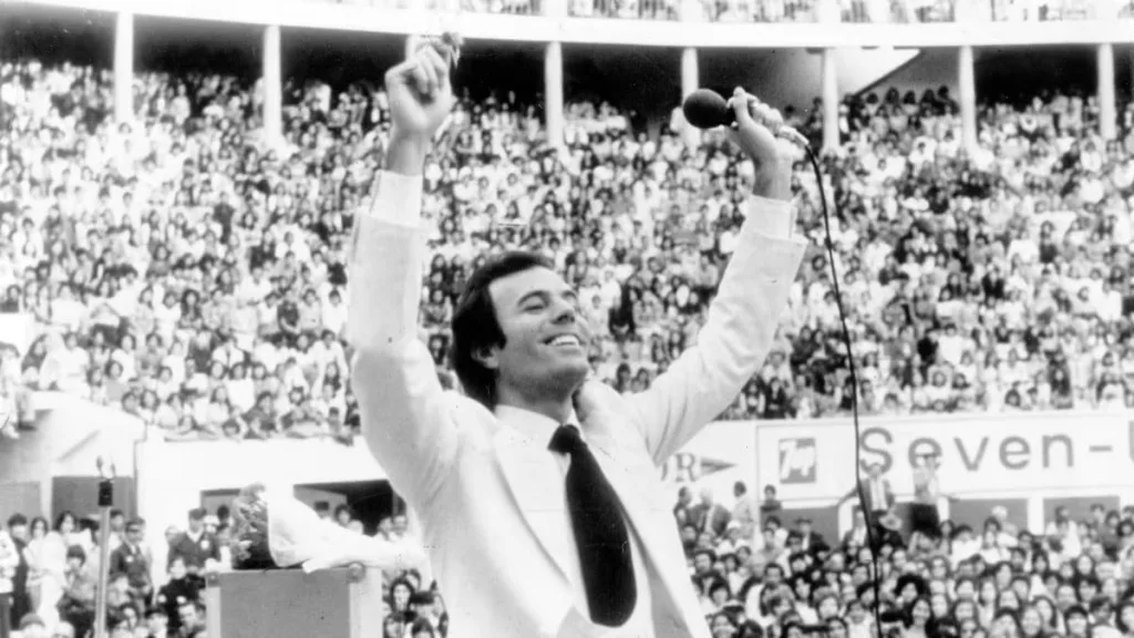 Julio Iglesias