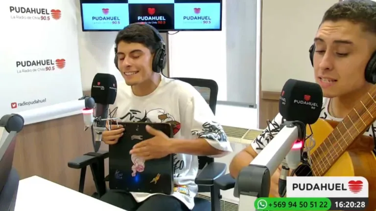 Dúo Metalengua En Radio Pudahuel