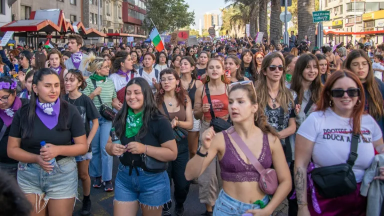 Día Internacional De La Mujer Revisa Los Desvíos De Tránsito En Santiago Por La Conmemoración Del 8M