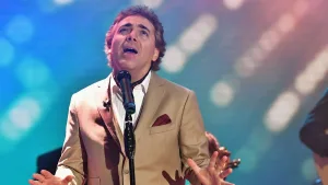 Me Hizo Falta Estudiar Para Encarar Un Poquito Mejor Muchas Cosas Cristian Castro Revela Que Volvió Al Colegio A Sus 50 Años (1)