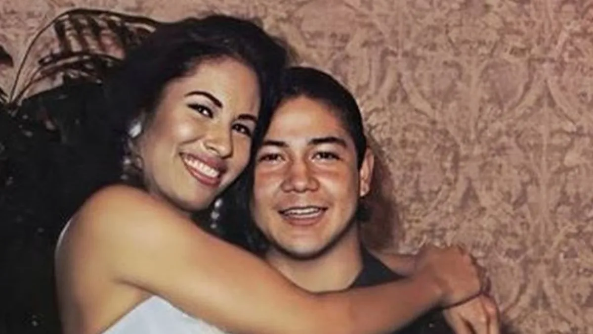 Siempre Te Voy A Amar Viudo De Selena Se Emociona Al Leer Carta Que La Cantante Le Escribió Antes De Casarse (2)