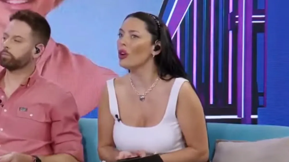 Traerlo A La Fuerza Es Ser Egoísta Daniela Aránguiz Opina Sobre Disputa Legal De Mane Swett Con Su Hijo Y Se Llena De Críticas (4)