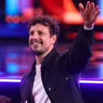 Tremendo Talento Paolo Bartolameolli, Director Chileno De La Filarmónica De Santiago, Llenó De Elogios Al Cantante Urbano 2